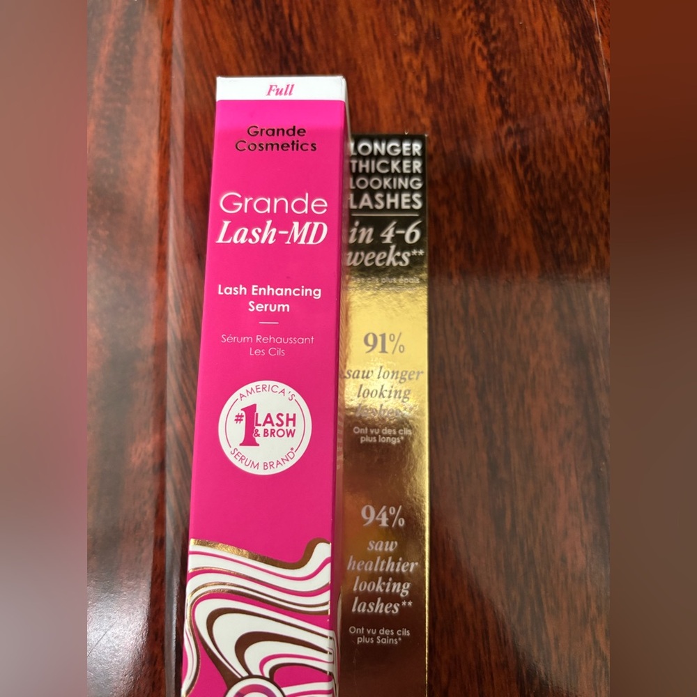 GrandeLash-MD Lash Enhancing Serum - Picture 2 of 3